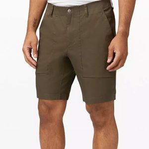 Men’s Lululemon Weekender Short 9” size 36 NWT
